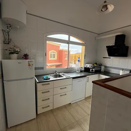 Modern And Spacious 3 Bedroom House In Feriehus Corralejo